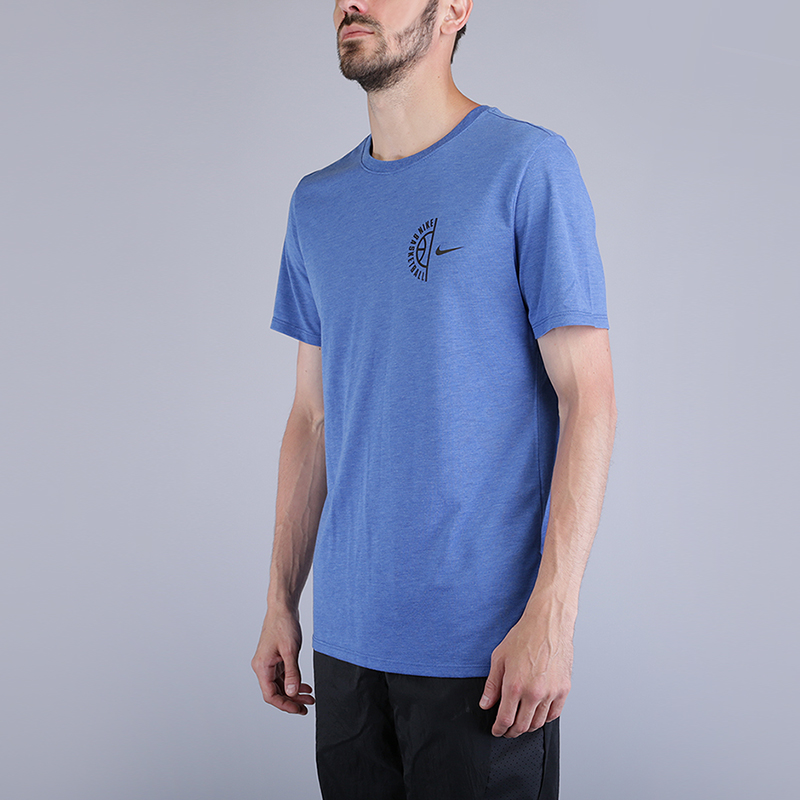 мужская синяя футболка Nike Dry Basketball T-Shirt 899433-456 - цена, описание, фото 2